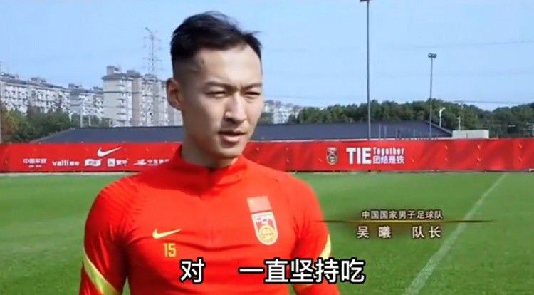 石黑一雄因其作品《长日将尽》和《别让我走》改编成的电影而备受赞誉。