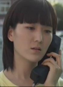 维密超模坎蒂丝化身女汉子 穿运动内衣大秀肌肉 2013-10-24 当地时间10月23日，维密超模坎蒂丝·斯瓦内普尔在休斯顿，参加运动内衣系列的发布，平日里性感妩媚的坎蒂丝在现场大秀运动身姿，甚至露出肌肉，真有几分“女汉子”的感觉。